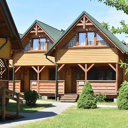Villa O.W. Sek Karwia Exterior foto