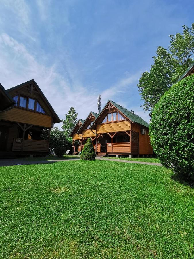 Villa O.W. Sek Karwia Exterior foto
