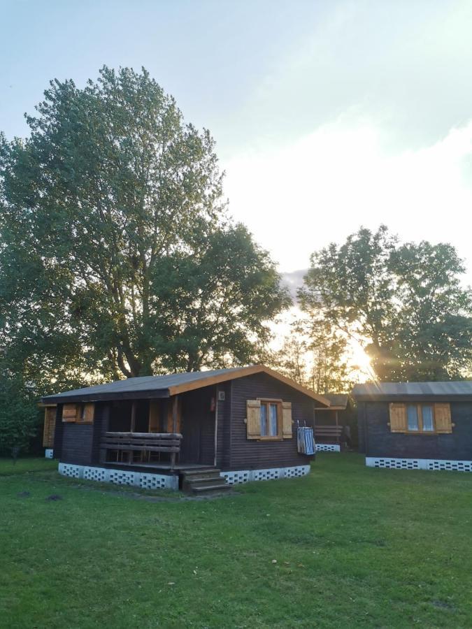 Villa O.W. Sek Karwia Exterior foto