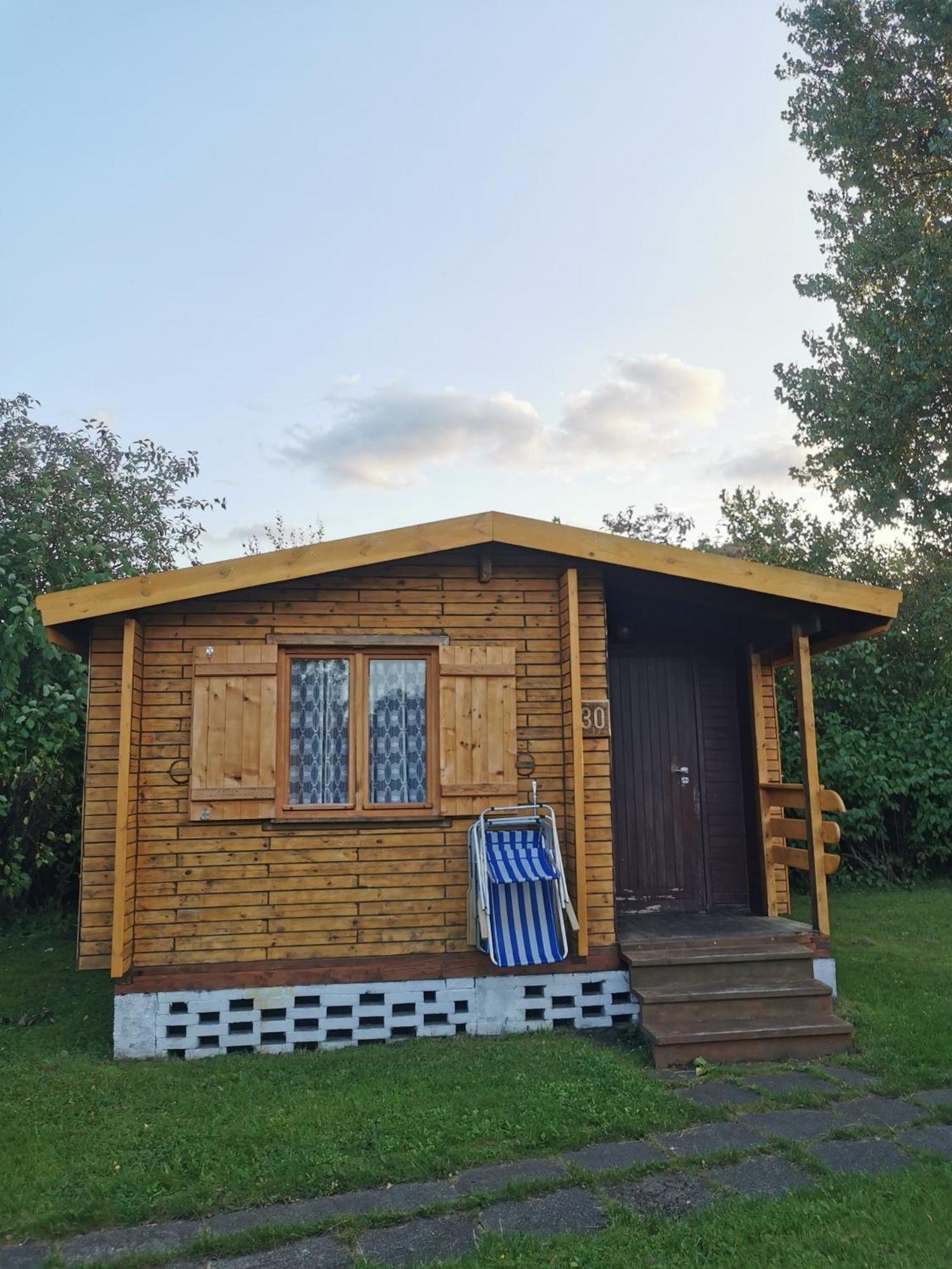 Villa O.W. Sek Karwia Exterior foto